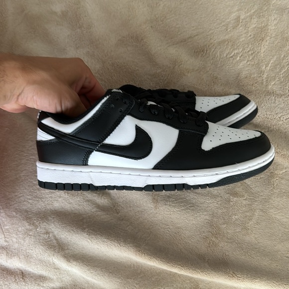 Size 8 womens nike panda dunk low brand new never used - Picture 4 of 7
